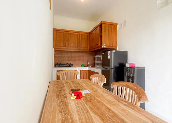 Sri Aurora Guest house *